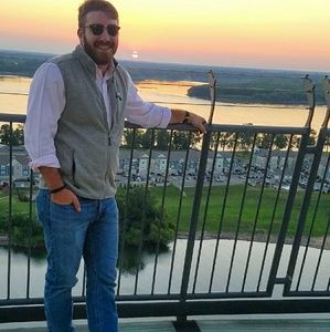 Meet your Posher, Alex